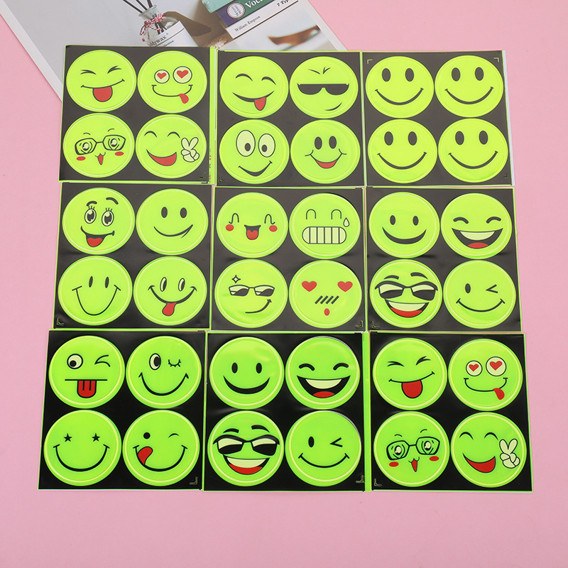 Производитель, специализирующийся на производстве светоотражающих наклеек, наклеек на автомобили, наклеек на школьные рюкзаки со смайлами, уличных киосков, оптовых поставок, износостойких