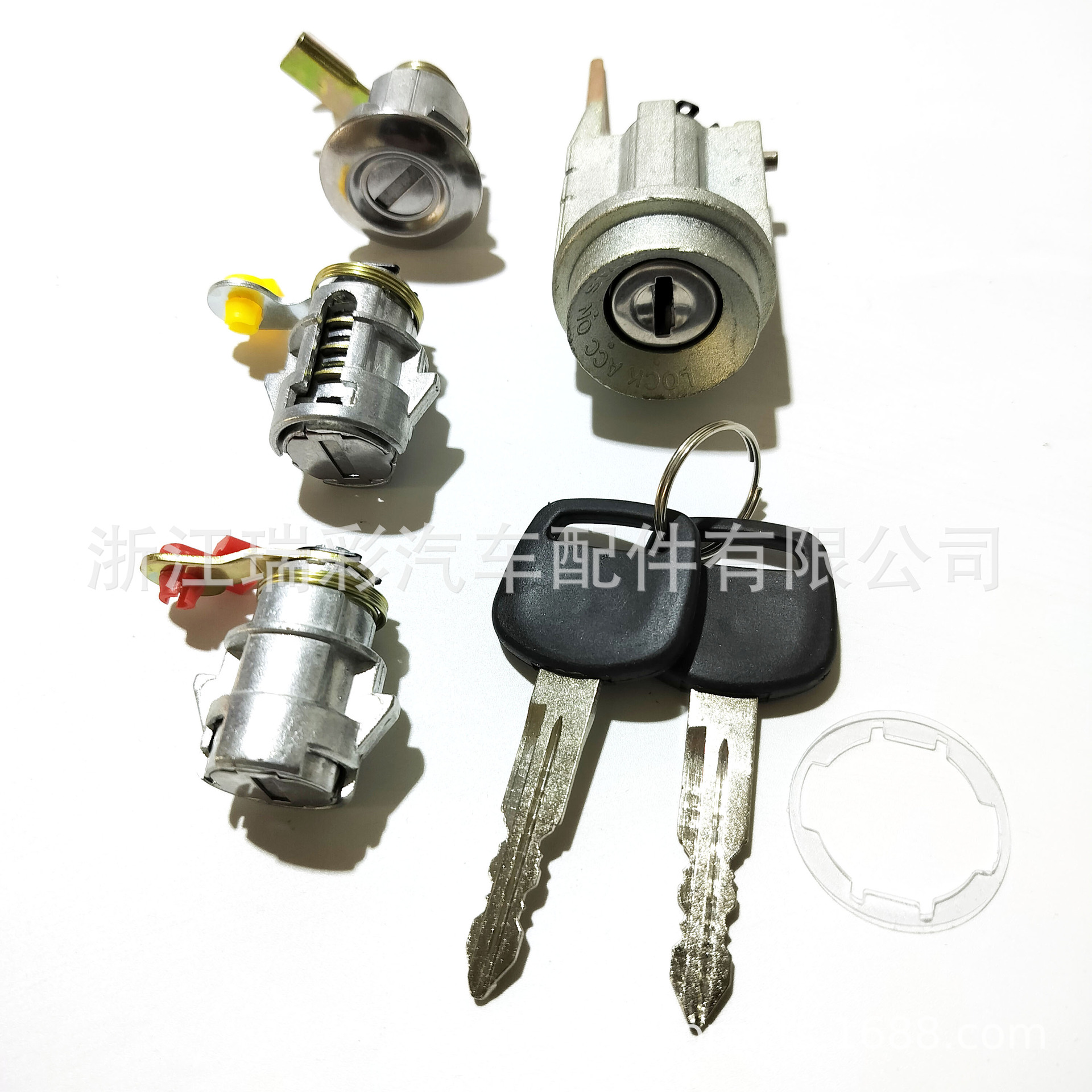 Выключатель зажигания и дверной замок RN85 LN106 88-97 YN140 6905860041 D2191608