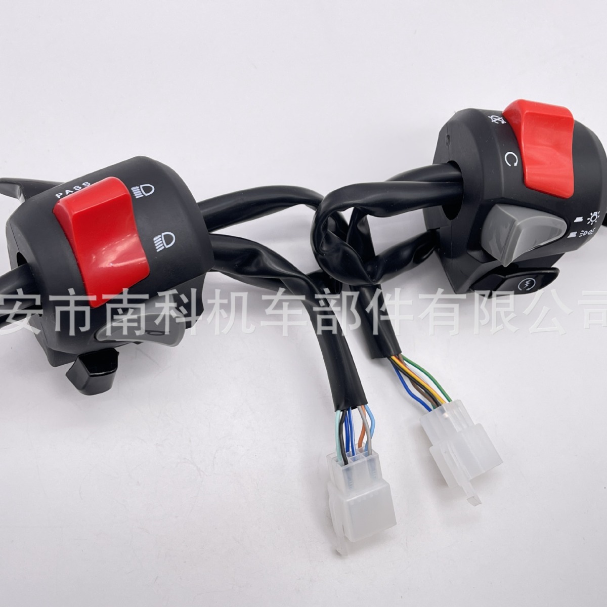 Модифицированный переключатель аксессуаров для мотоциклов Yamaha PCX, левый и правый комбинированный переключатель, затемняющий рулевое управление, выключатель питания фар