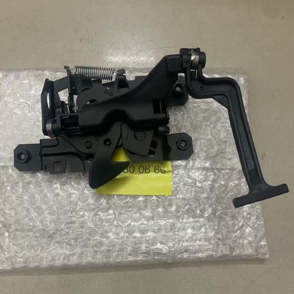 Подходит для замка капота автомобиля Mercedes-Benz W245 B200, замок капота 1698800660