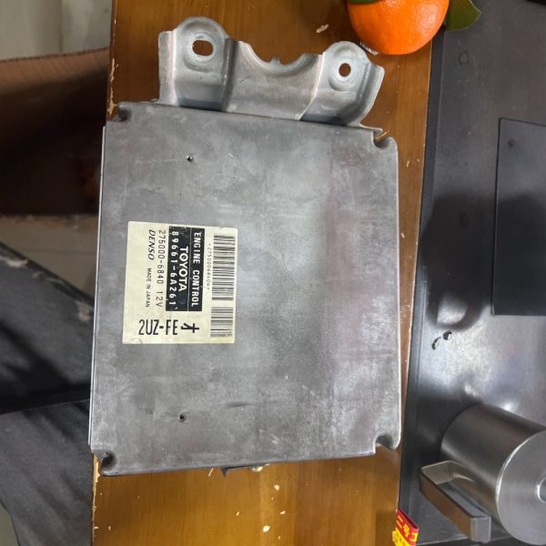 89661-6A260 Подходит для автомобильных запчастей компьютера двигателя Toyota